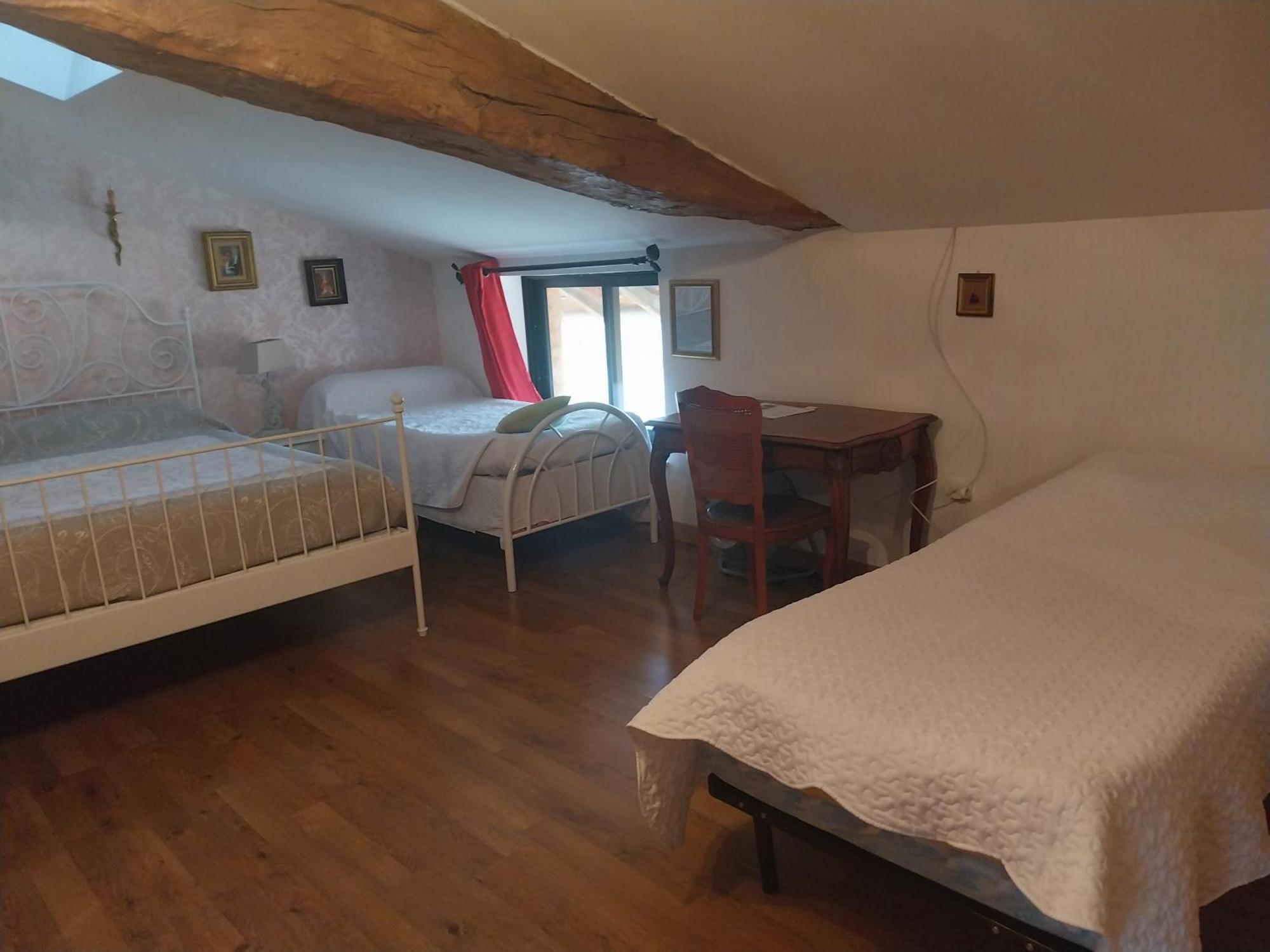 La Providence Hotel Illiat Екстериор снимка