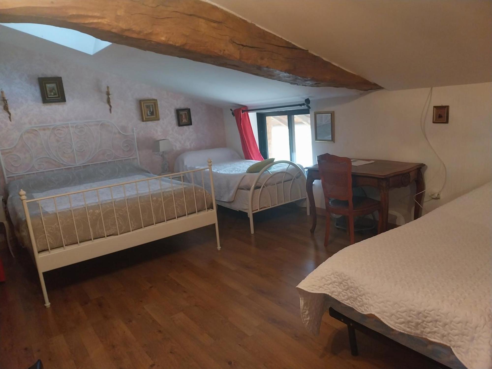 La Providence Hotel Illiat Екстериор снимка